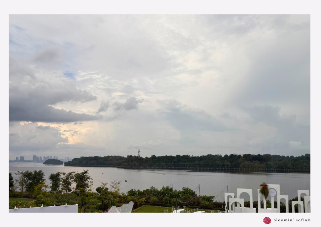 Romantic bayfront dining with refined Western cuisine